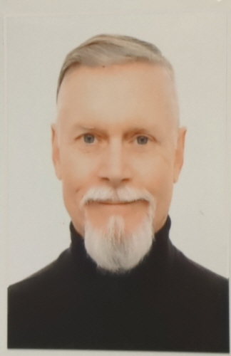 맥클러스키켈리 McCluskey, Kelly